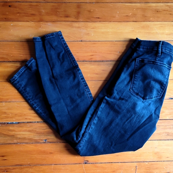 Gap True Skinny lace up moto jeans in washed black - Picture 3 of 5